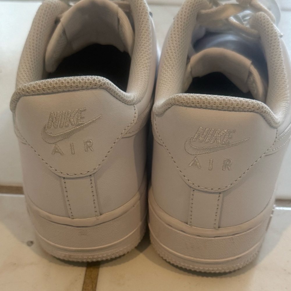 Woman White Air Force 1 - Picture 5 of 5